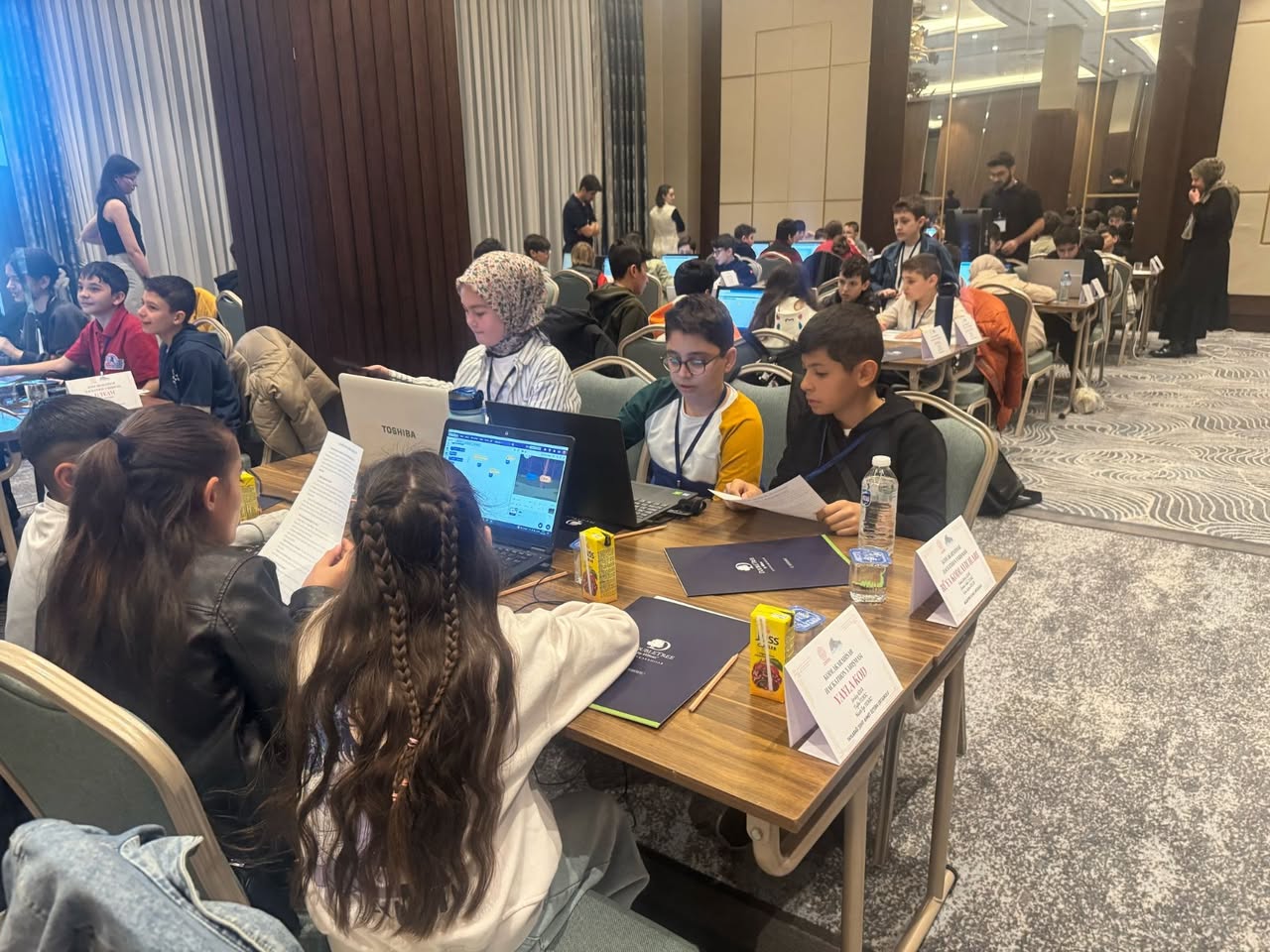 Afyonkarahisar'da Kodlama Becerileri Geliştiriliyor: KodlaKarahisar Hackathon Tamamlandı