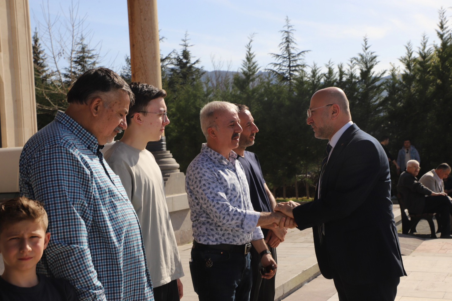 AK Parti Afyon İl Başkanı Şahin, Başhekim Karadağ'ın Babasının Cenaze Namazına Katıldı