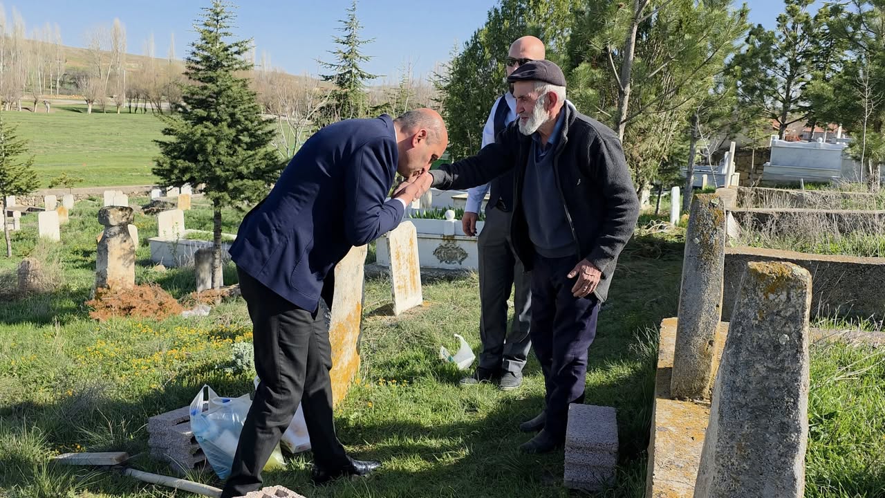 53 Yıl Sonra Afyonkarahisar'da Unutulmuş Bir Şehidin Mezarı İhya Ediliyor