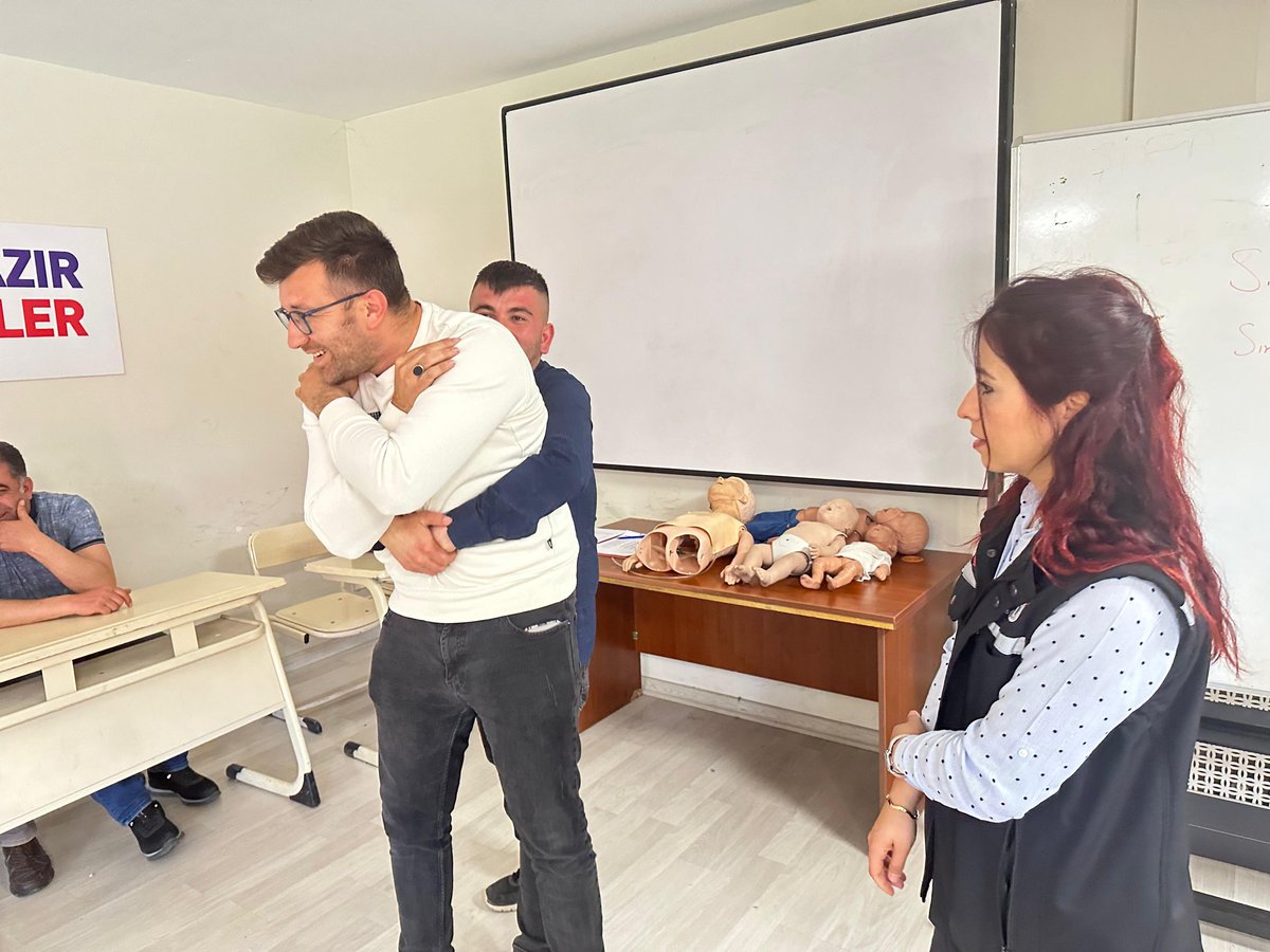 Afyonkarahisar'da İl Özel İdaresi Personeline Temel İlk Yardım Eğitimi