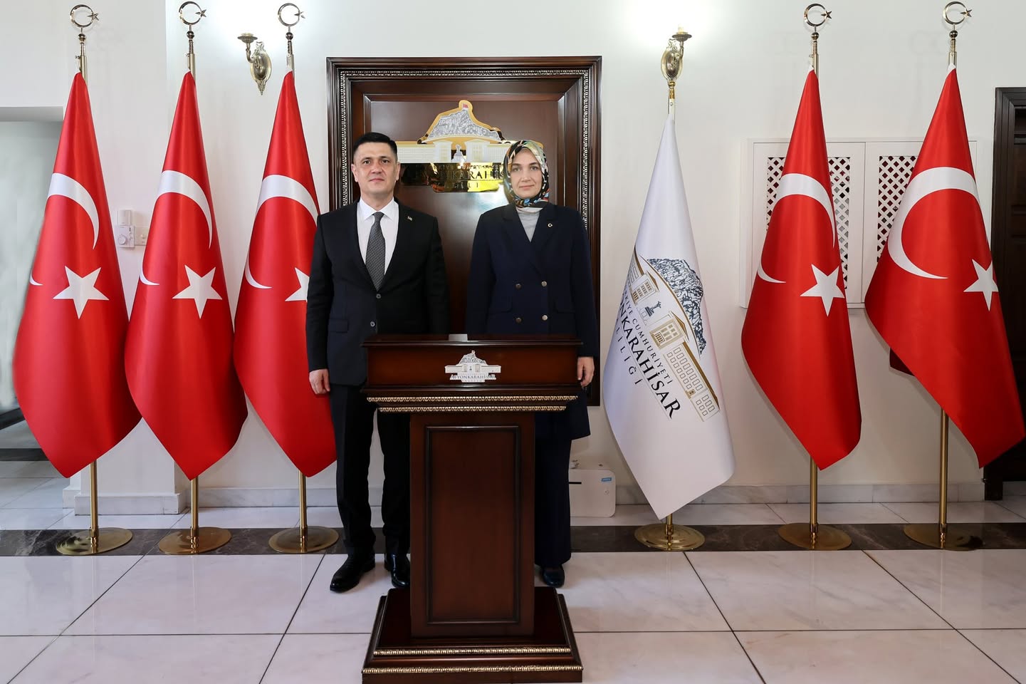 Afyonkarahisar Valisi, Türkmenistan Büyükelçisini Kabuletti