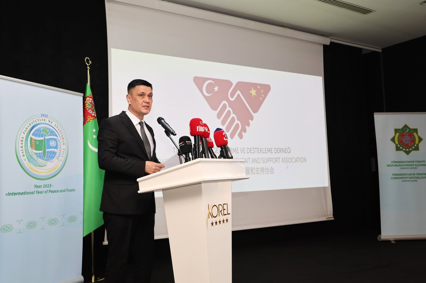 Afyonkarahisar'da Türkiye-Türkmenistan Dostluğu Paneli Düzenlendi