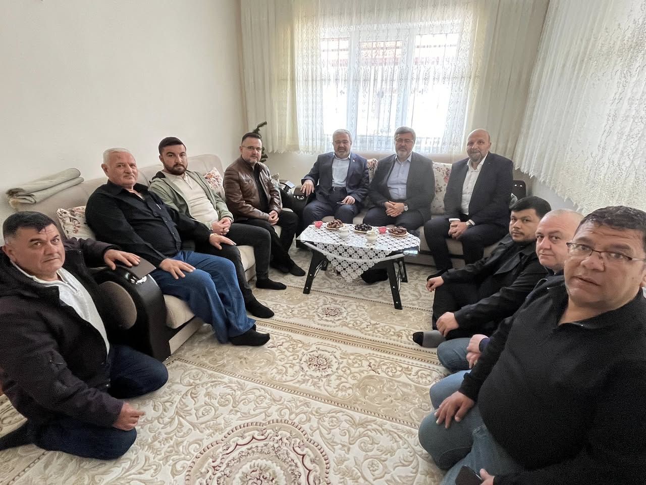 AK Parti Milletvekili Yurdunuseven, Bolvadin'de Umre Ziyaretini Gerçekleştirdi