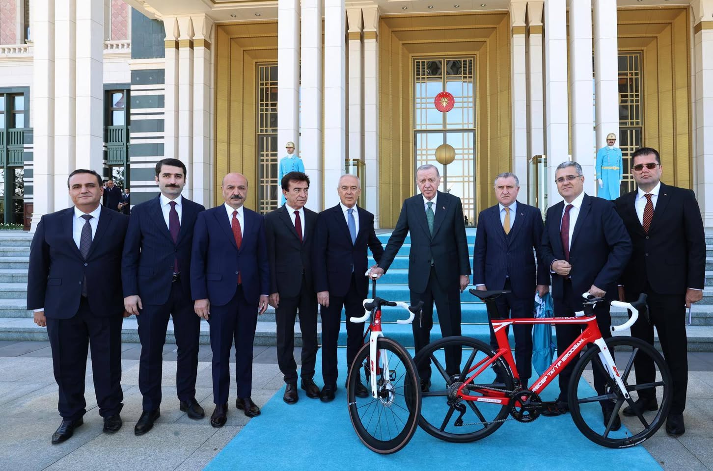 Afyonkarahisar'dan Cumhurbaşkanlığı Türkiye Bisiklet Turu'na Sponsorluk