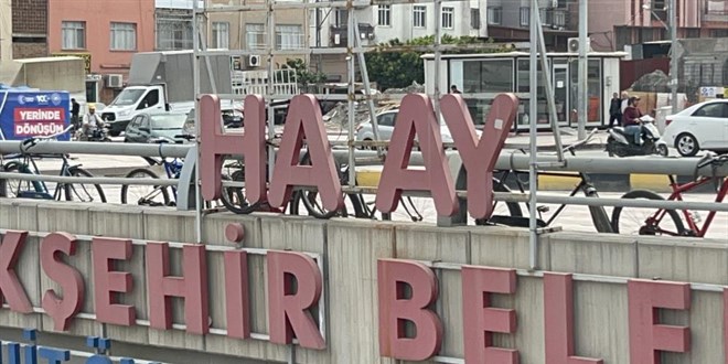 İskenderun'da Tabelalardan 
