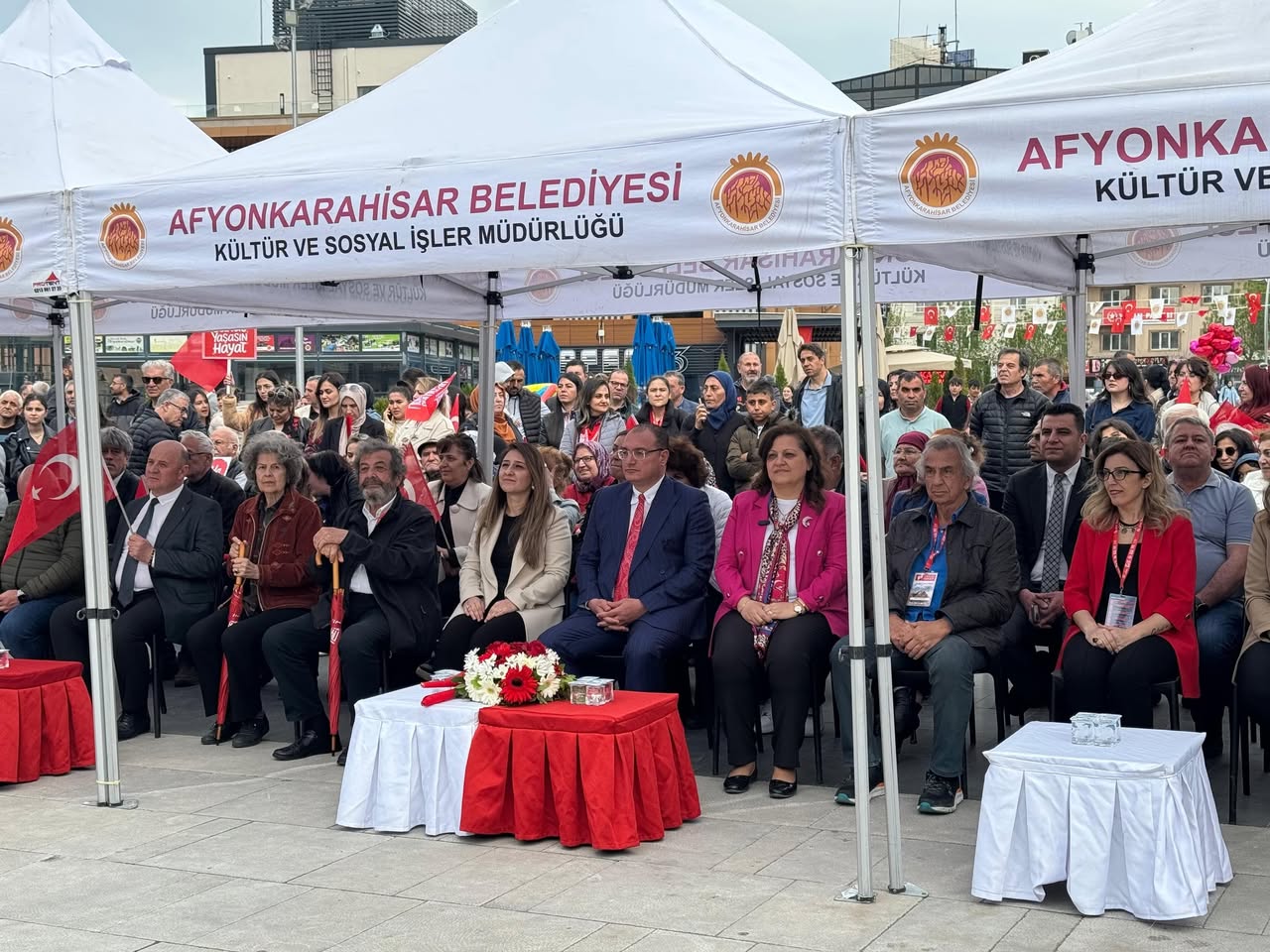 Afyonkarahisar'da Uluslararası Tiyatro Festivali Başladı