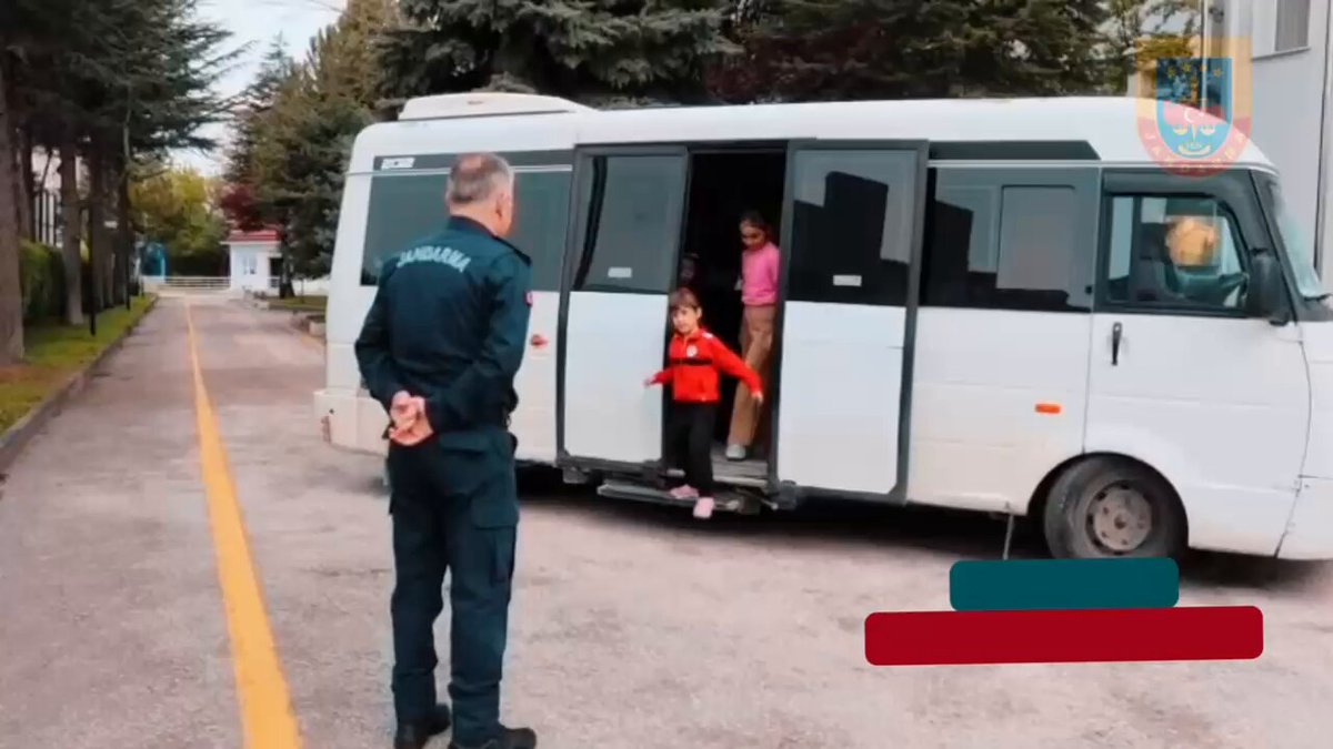 Hoca Ahmet Yesevi Anaokulu Öğrencilerinden Afyon Jandarmasına Neşe Dolu Ziyaret