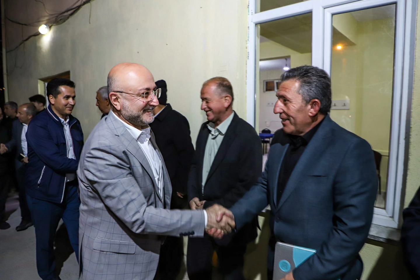 AK Parti Afyon İl Başkanlığı, Vatandaşlarla Buluştu: İhsaniye'de 'Vatandaş Soruyor, Başkan Cevaplıyor' Programı