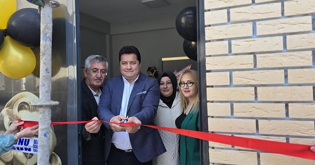 Bolvadin'de Yeni İş Yeri Açılışı: Belediye Başkanı AYNACI Destek Verdi