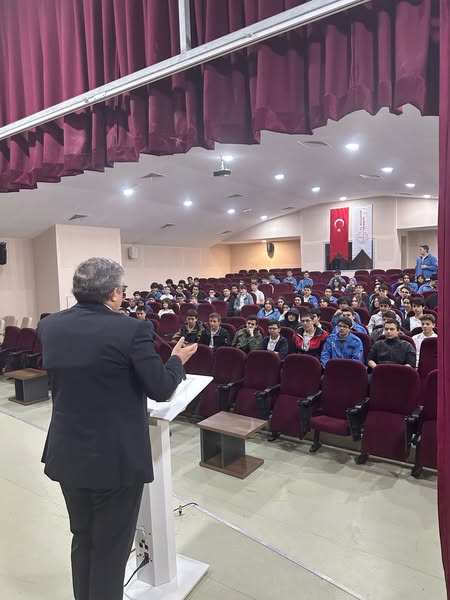 Ak Parti Milletvekili Yurdunuseven, Ankara'daki Havacılık ve Uzay Okulunu Ziyaret Etti
