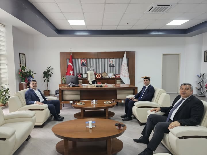 Afyonkarahisar'da Kaymakamlar, İl Milli Eğitim Müdürü'nü Ziyaret Etti