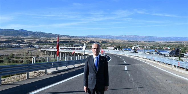 Karayolu Taşıma Yönetmeliği'nde Motokurye Kaydı ve Kadın Şoför Teşviki