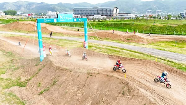 Afyon Motor Sporları Merkezi'nde Uluslararası Şampiyonanın İlk Günü Tamamlandı: Adrenalin Dorukta