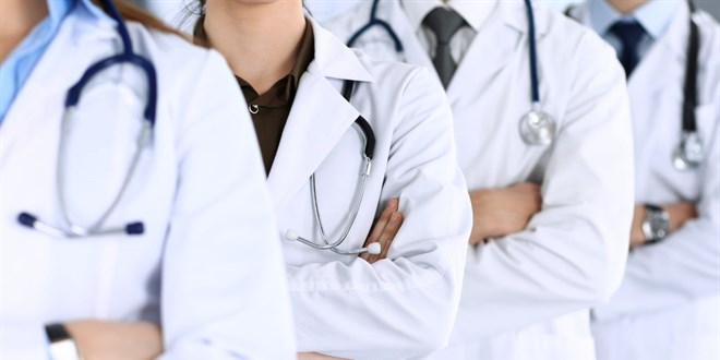 Maliye Bakanlığı'ndan Doktorlara Yönelik Vergi İncelemesi: 3 Bin 663 Doktor Yüksek Riskli Grupta
