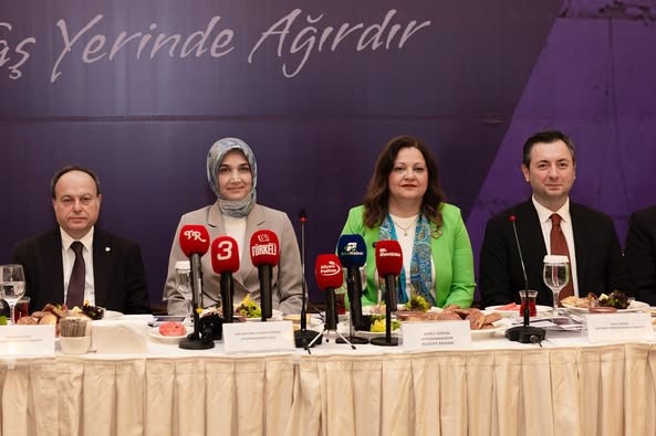 Afyonkarahisar Blok Mermer Fuarı'nda Yeni İş Birliği Beklentisi