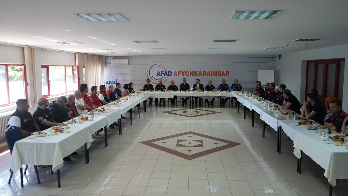 Afyonkarahisar AFAD, STK'larla Arama Kurtarma Çalışmalarını Değerlendirdi