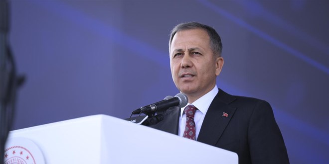 Kurban Bayramı'nda Trafik Uyarısı: Bakan Yerlikaya Sürücüleri Uyardı