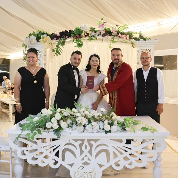 Sandıklı Belediye Başkanı Öztaş, Hemşehrilerinin Özel Günlerinde Yanlarında Oldu
