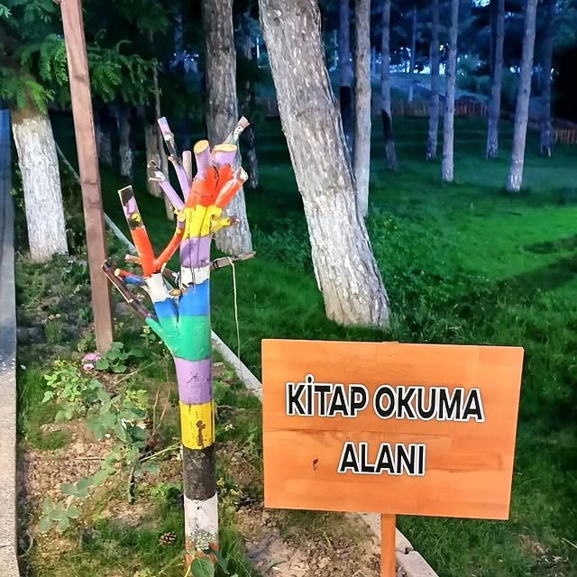 Bolvadin'de Kitap Okuma Coşkusu: Horan Parkı Kitap Kulübü Büyüyor