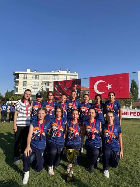 Afyonkarahisar Spor Lisesi Kriket Takımları Türkiye Şampiyonası'nda Derece Elde Etti