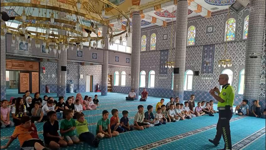 Çocuklara Trafik Eğitimi: Minik Yürekler Yollarda Güvende