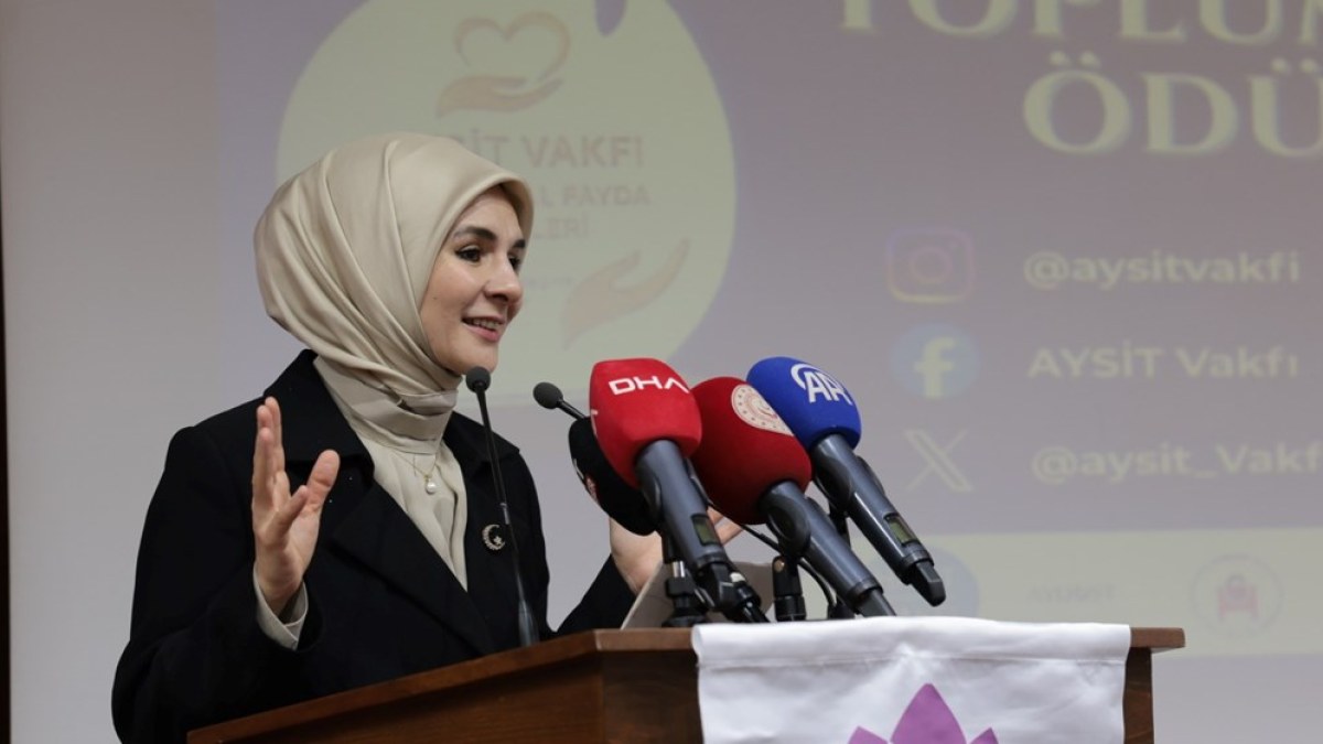 Bakan Göktaş, AYSİT Vakfı 2. Toplumsal Fayda Ödül Töreni'nde konuştu