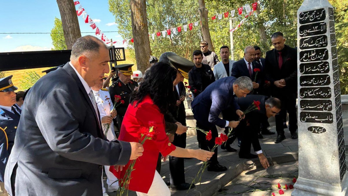 Mısırlıoğlu Anıtkaya Şehitliği’nde Kahramanları Andı