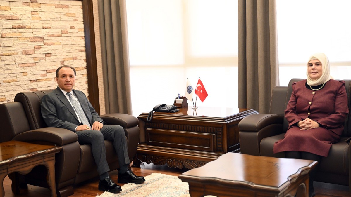 Kadınanalar Kültür Derneği’nden AKÜ’ye ziyaret