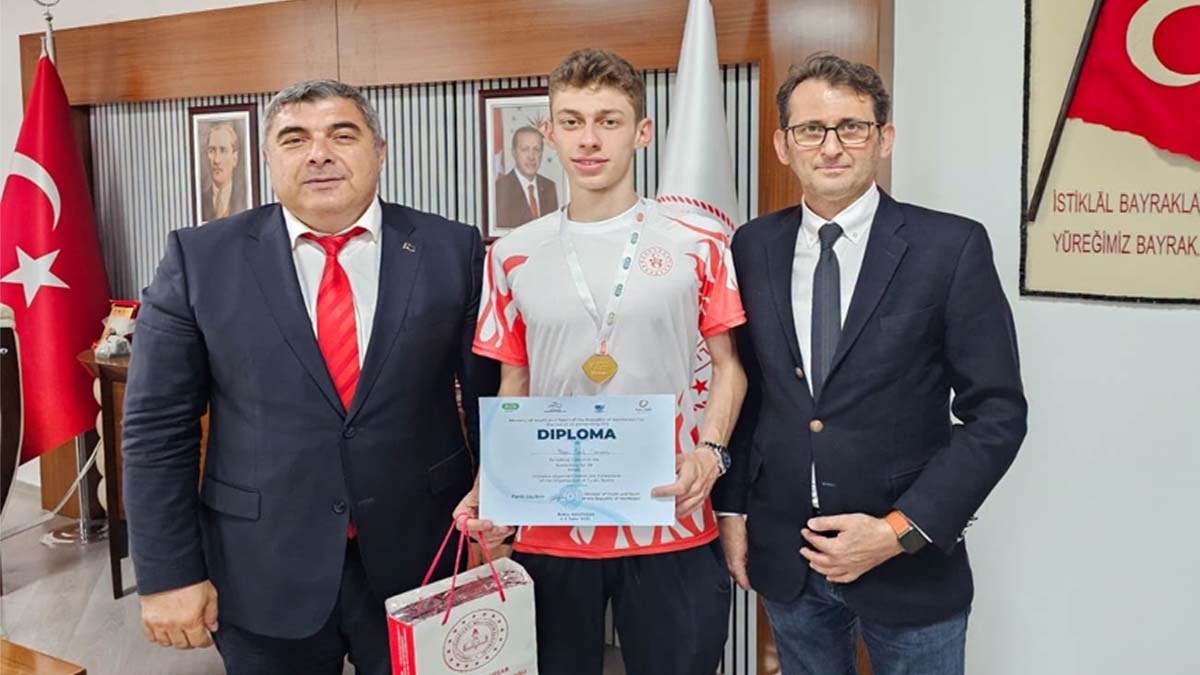 Afyonkarahisarlı İltan Sarp Özdemir, Türk Devletleri Teşkilatı Yüzme Şampiyonu Oldu