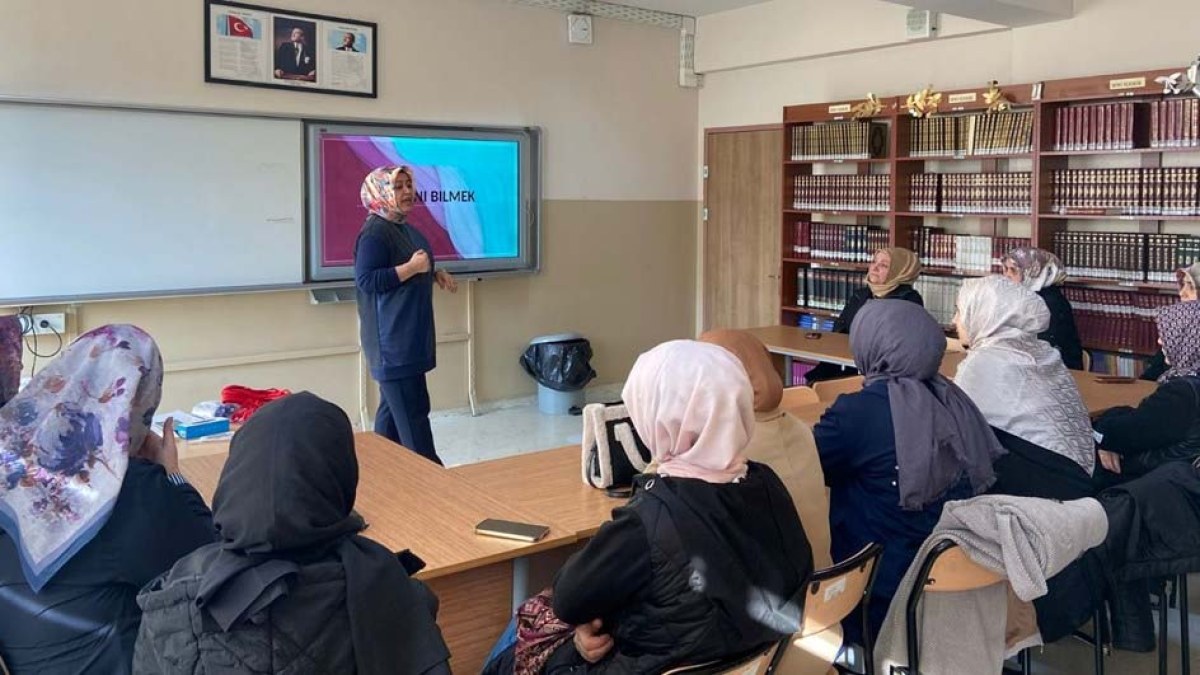 Modüler Aile Eğitim Programı kapsamında aile eğitimleri yaygınlaştırılmaya devam ediyor