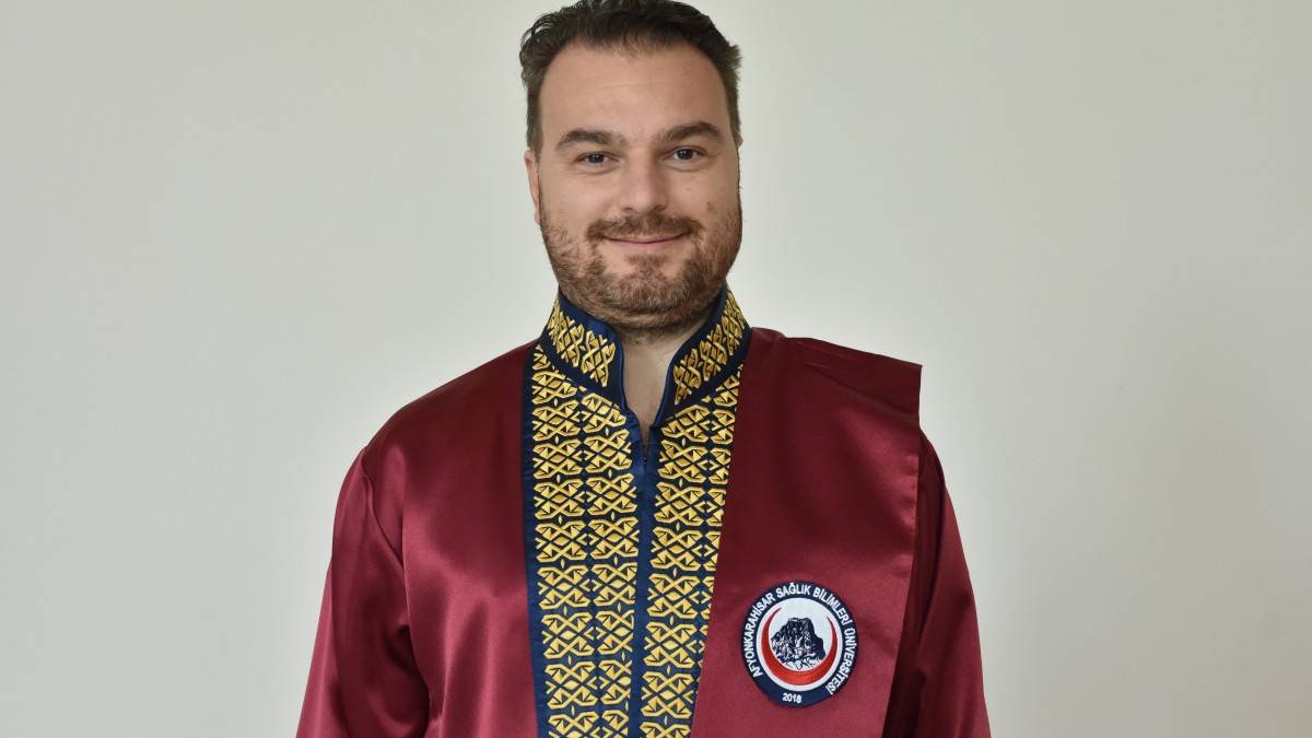 Genel Cerrahi Ana Bilim Dalı Öğretim Üyelerimizin Çalışması Tiroit Kanseri Kılavuzuna Girdi