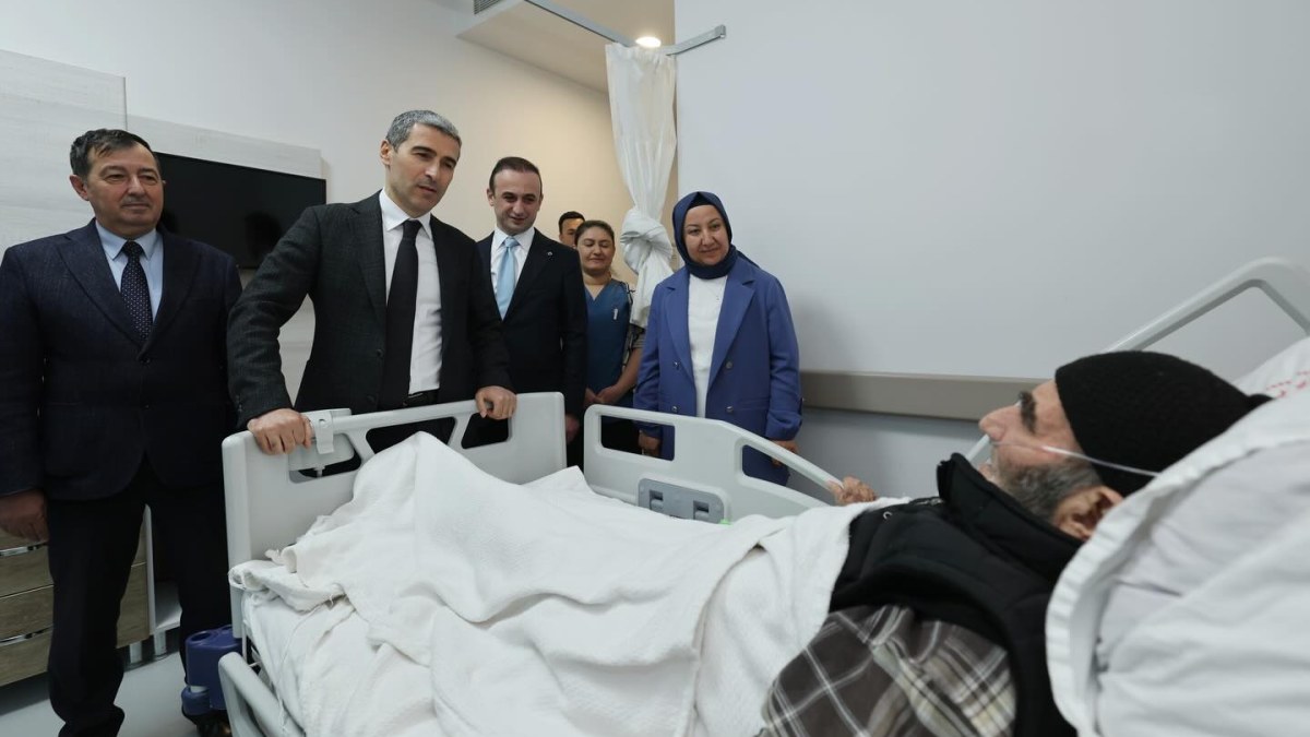 Vali Naci Aktaş’tan İscehisar Karamehmet Devlet Hastanesi’ne Ziyaret