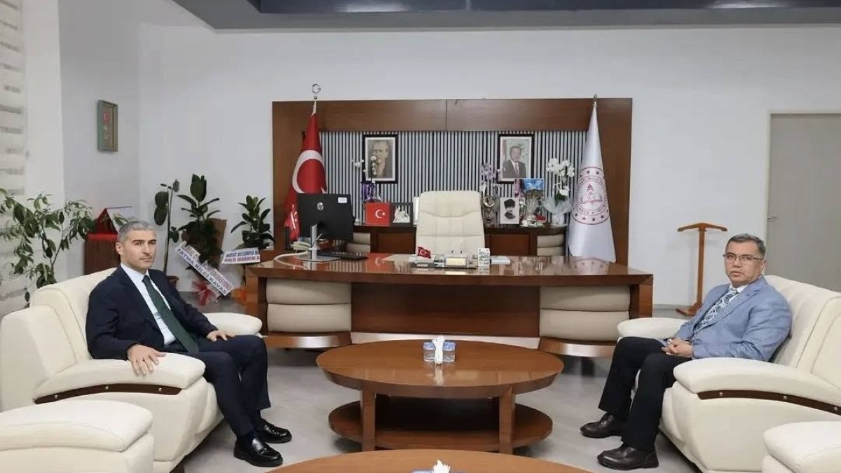 Vali Naci Aktaş’tan İl Milli Eğitim Müdürü İsmail Altınkaynak’a Hayırlı Olsun Ziyareti