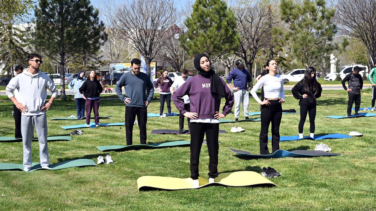 AKÜ’de “Yaşam Boyu Spor” Etkinliği Başladı