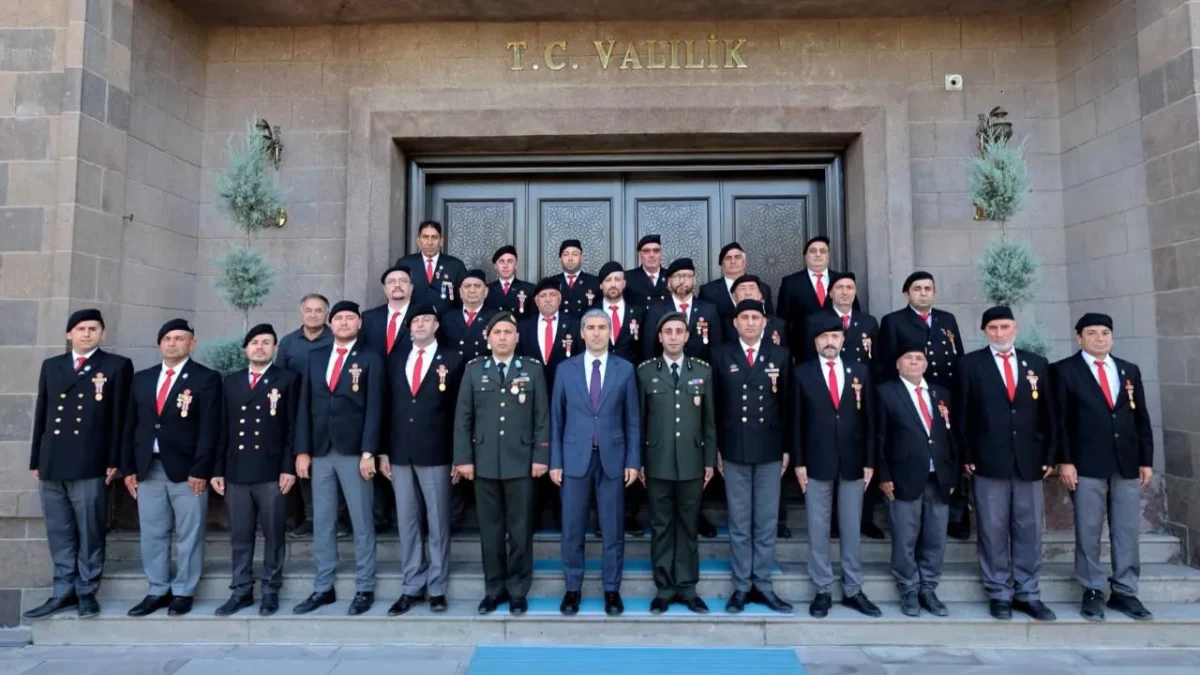 Vali Aktaş, Gazileri makamında ağırladı