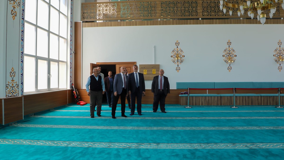 Özkaya ve Şahin’den Battalgazi Camii’ne Ziyaret