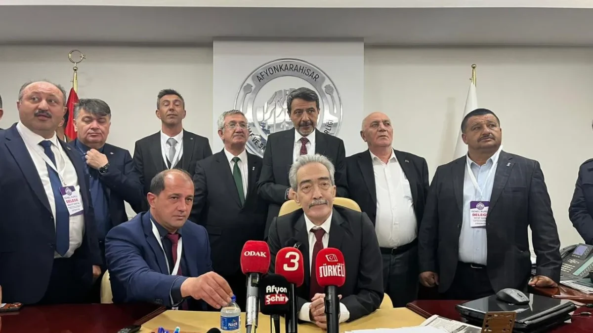 Afyonkarahisar Esnafı Cengiz Üstünle Yola Devam Dedi