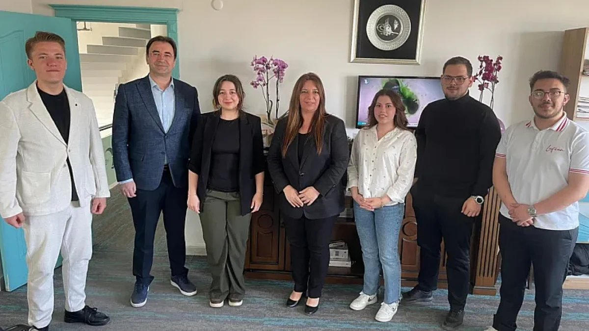 Afyon'da Gençler TV3'ü Ziyaret Etti