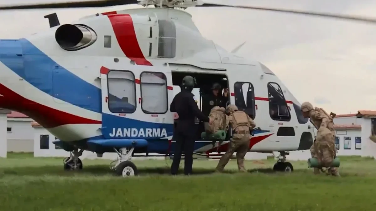 Jandarma Komandoları ilk kez Milli Helikopter GÖKBEY ile Eğitim Gördü