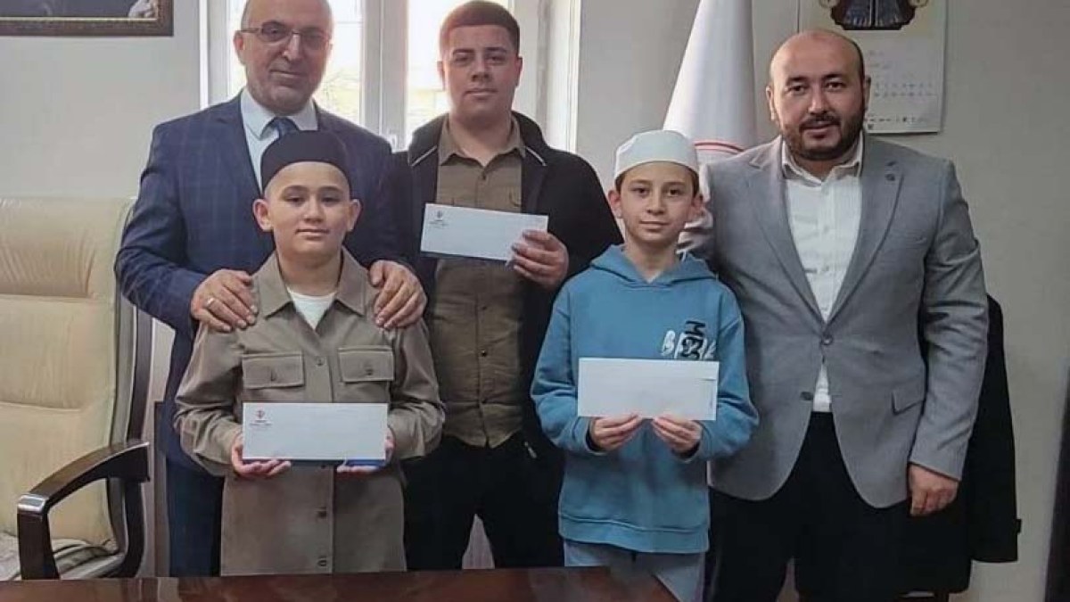 Afyonkarahisar’da Kur’an Kursu Öğrencilerinden Bölge Derecesi