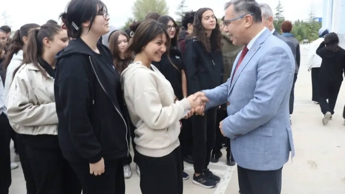İl Milli Eğitim Müdürü Altınkaynak’tan Recep Tayyip Erdoğan Anadolu Lisesi’ne Ziyaret