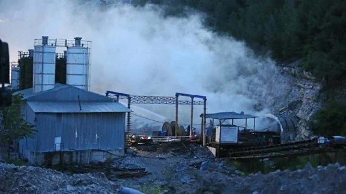 Soma’da maden ocağında göçük 5 işçi göçük altında