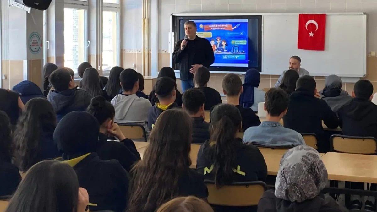 İscehisar MYO Tarafından Lise Öğrencilerine Proje Hazırlama Eğitimi Verildi