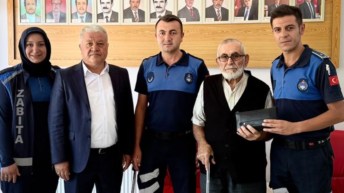 Tatarlı’da Örnek Vatandaşlık Davranışı: 8 Bin Euro Sahibine Teslim Edildi