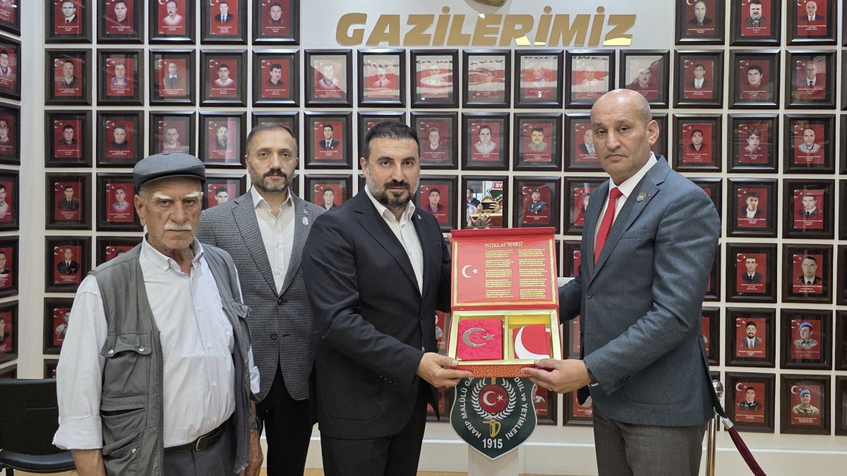 GÖREVE YENİ BAŞLAYAN BAŞKAN KAVAK’IN İLK ADRESİ ŞEHİT VE GAZİLER OLDU