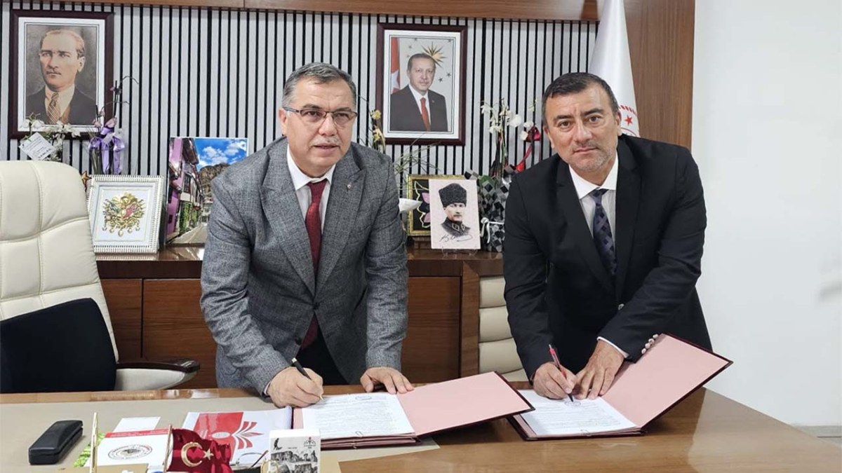 Afyonkarahisar’da Okullara TYP Desteği: İş Birliği Protokolü İmzalandı