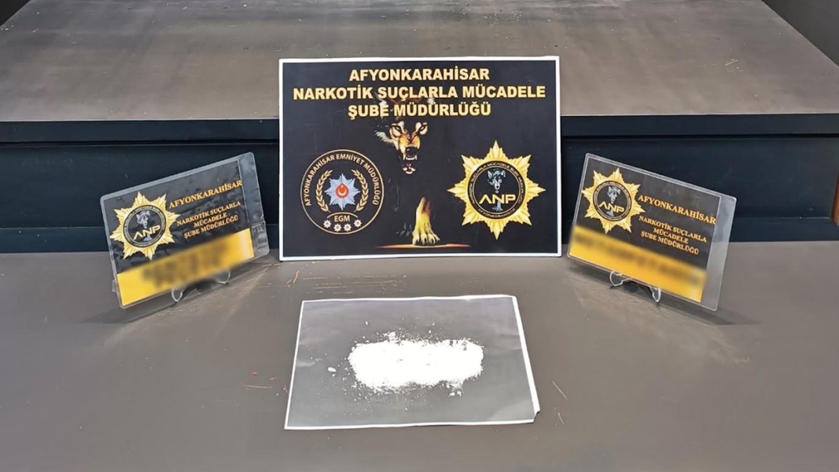 Afyonkarahisar’da Üzerinden Uyuşturucu Çıkan Şüpheli Tutuklandı