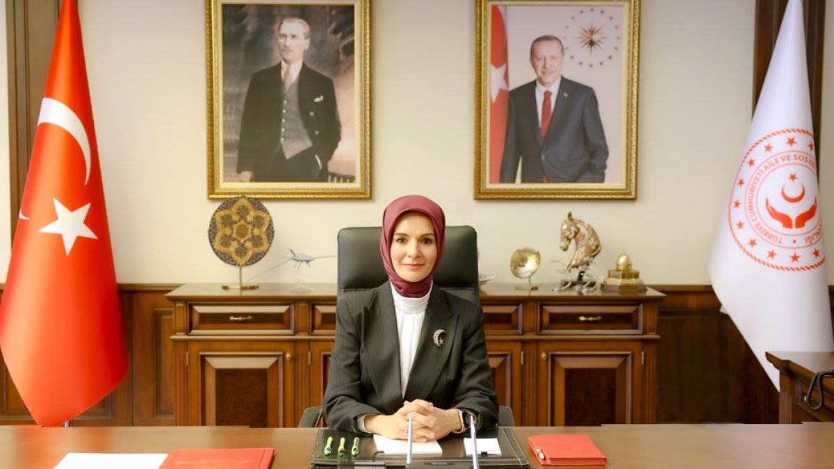 Mahinur ÖZDEMİR GÖKTAŞ kimdir?