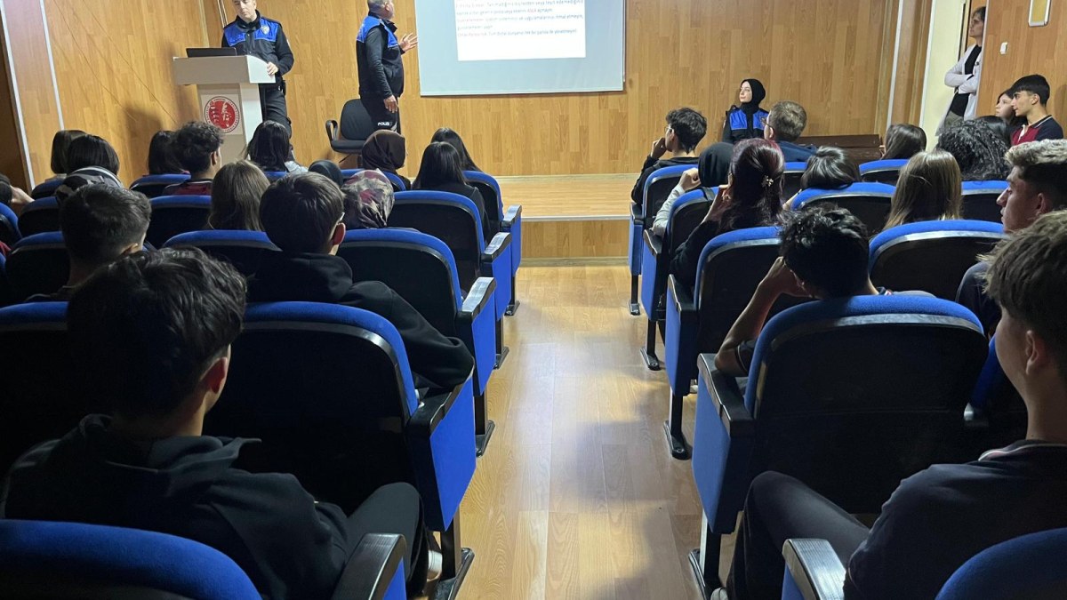 Afyonkarahisar’da Öğrencilere Güvenlik ve Bilinçlendirme Eğitimi