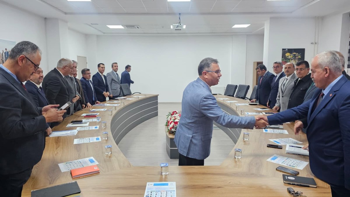 İl Milli Eğitim Müdürlüğünde Haftalık Eğitim Toplantısı